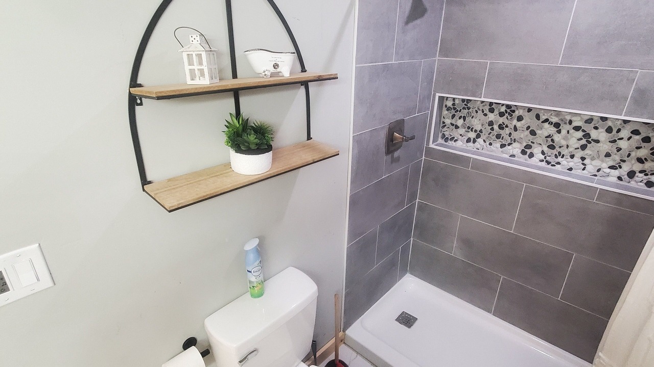 Photo of Bathroom in Tunnel Hill