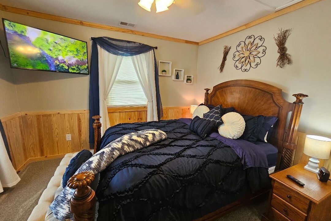Photo of Bedroom in Tunnel Hill