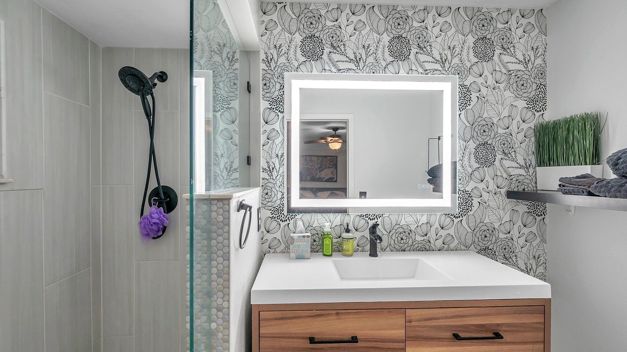 Photo of Bathroom in Shore Acres