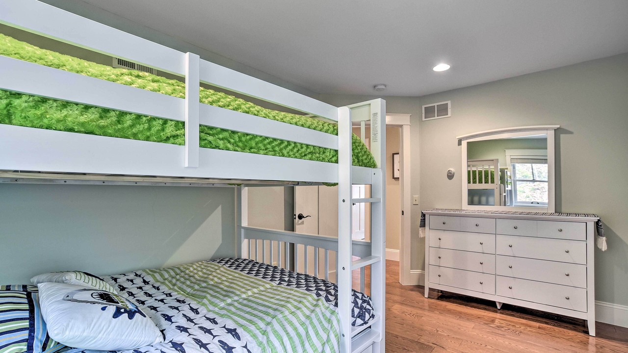 Photo of Bedroom in Hammondsport