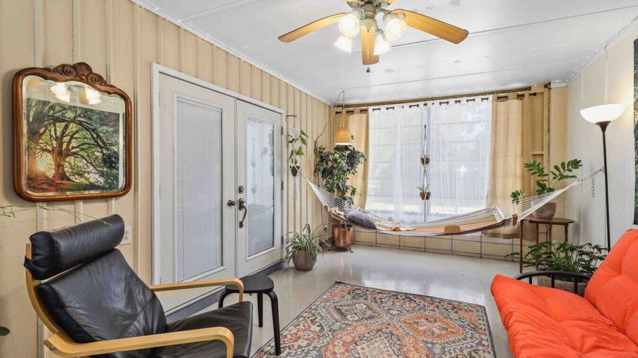 Photo of Livingroom in Gainesville