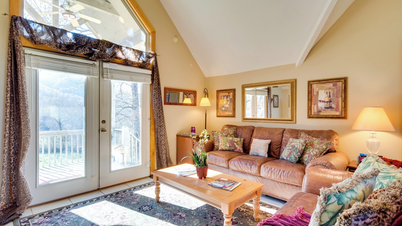 Photo of Livingroom in Lake Lure
