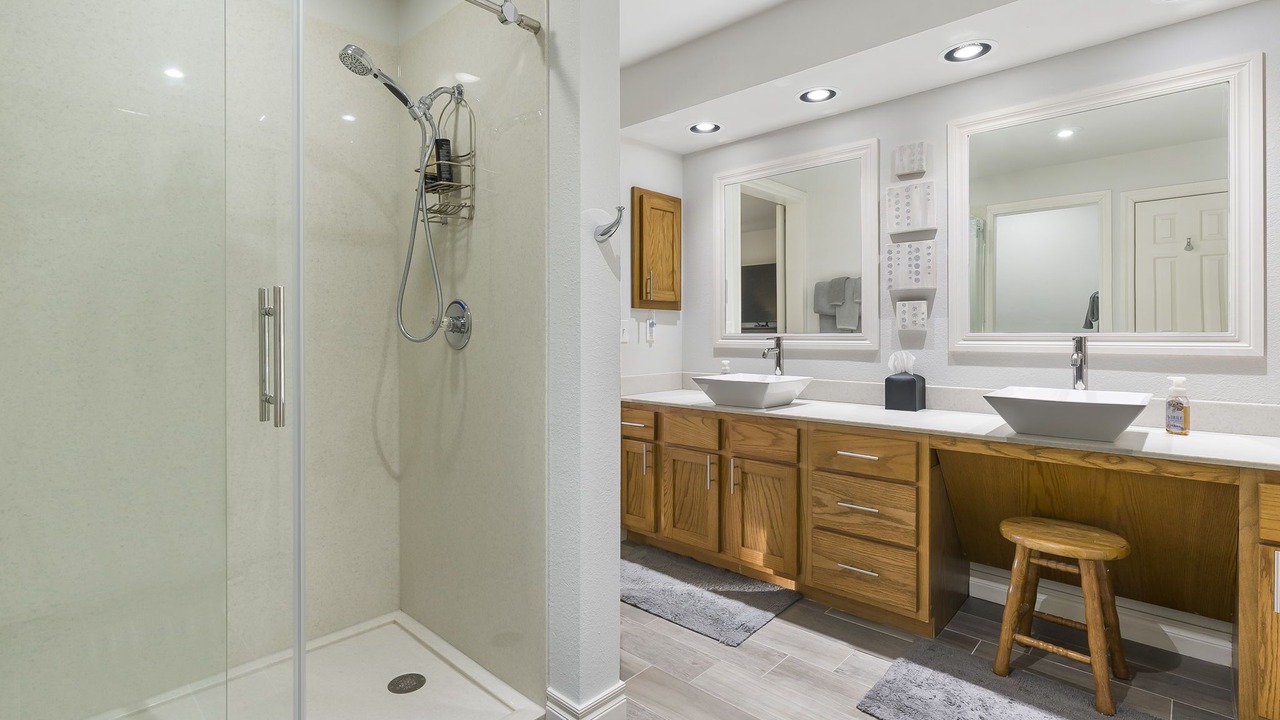 Photo of Bathroom in Branson