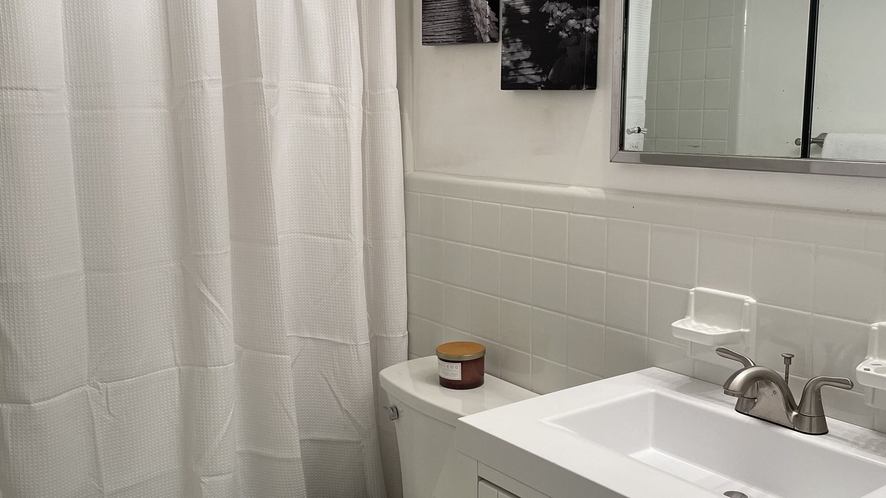 Photo of Bathroom in Penrose