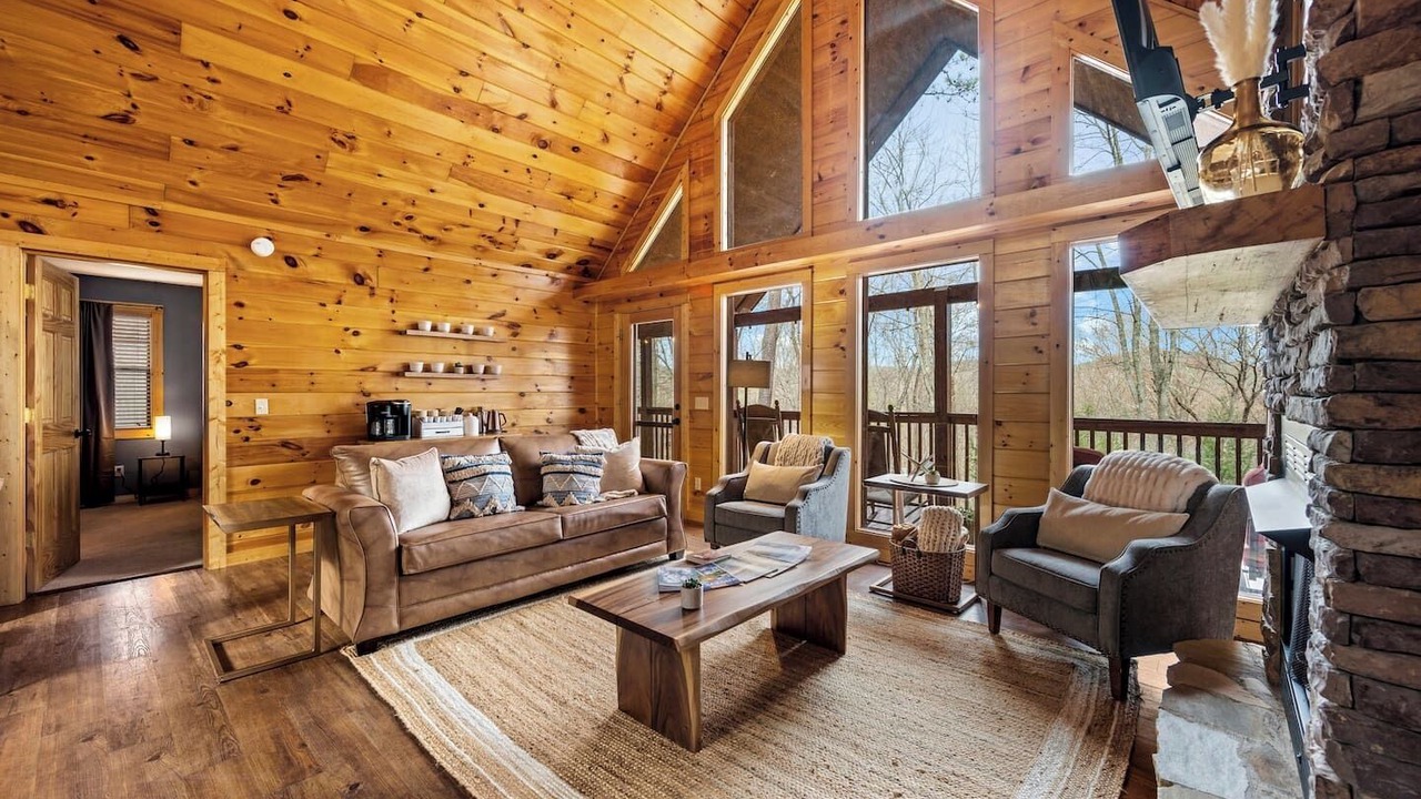 Photo of Bedroom in Wears Valley