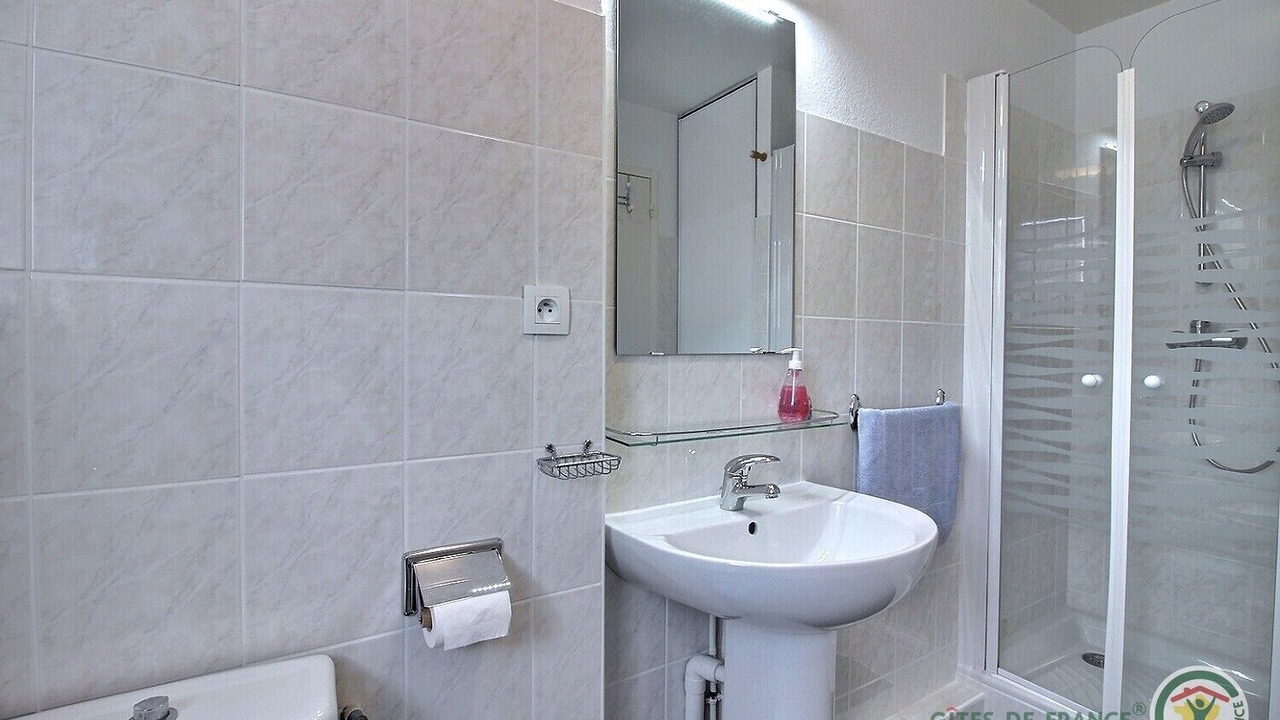 Photo of Bathroom in Erquy