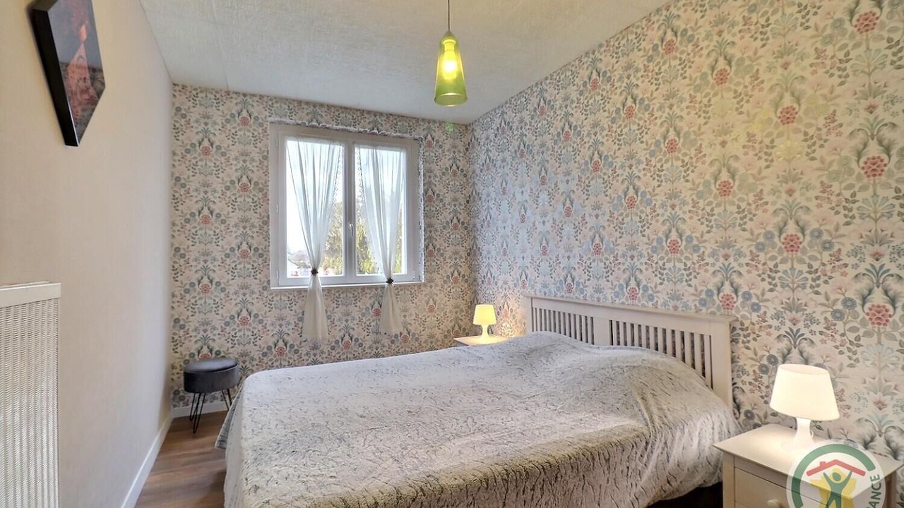 Photo of Bedroom in Hirel