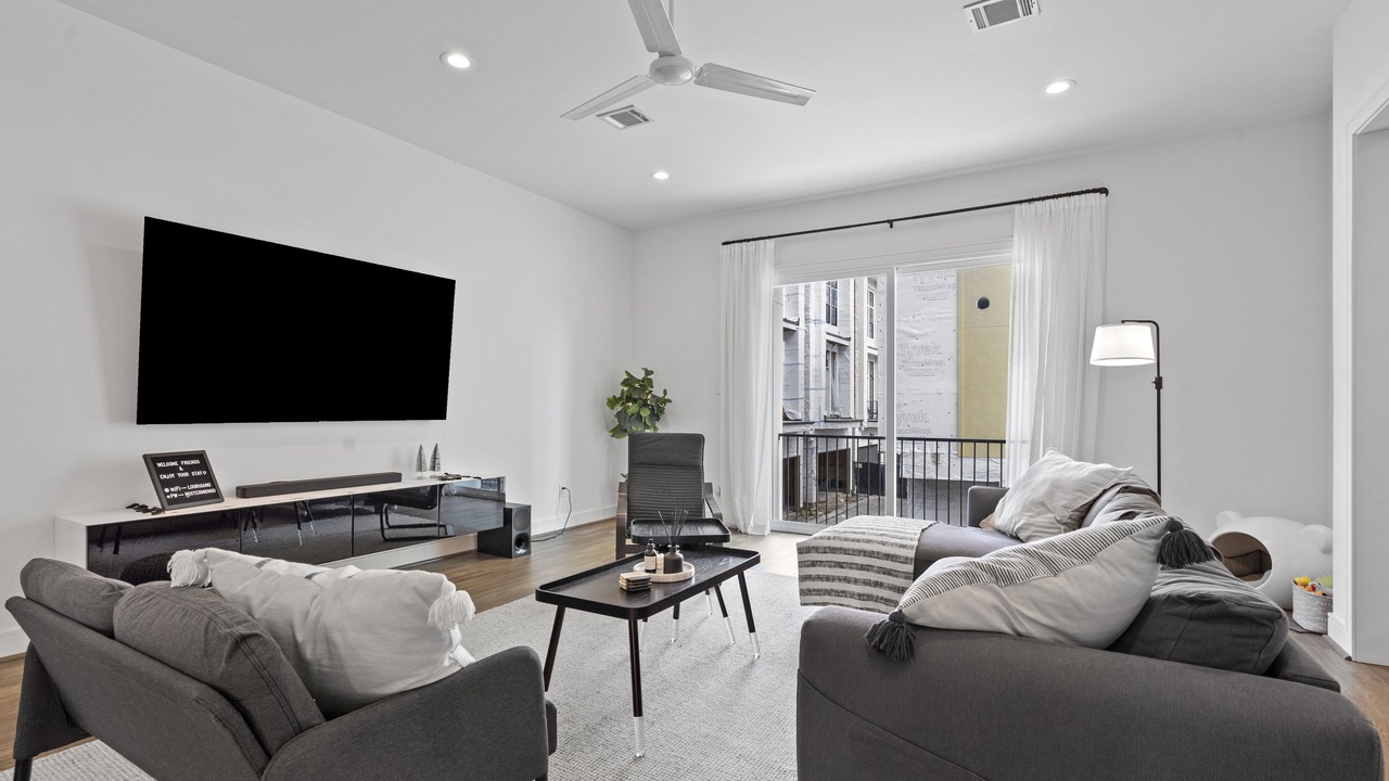 Photo of Livingroom in Houston