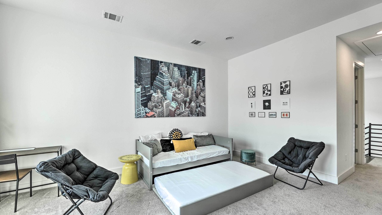 Photo of Livingroom in Meadows At Trinity Crossing