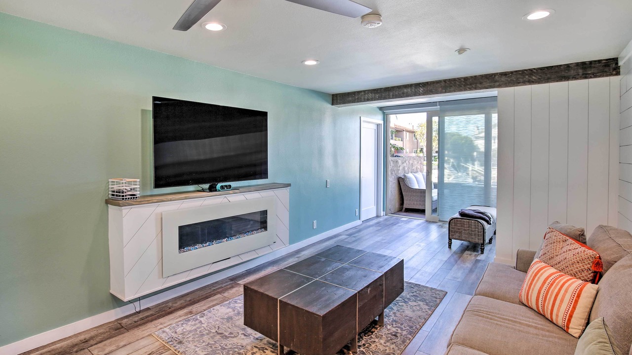 Photo of Livingroom in Huntington Beach