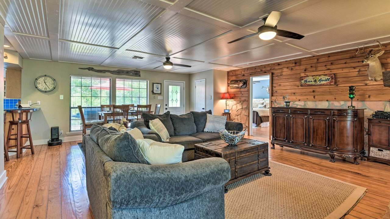 Photo of Livingroom in Long Mott