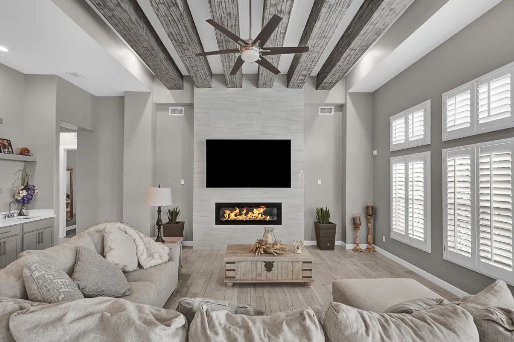 Photo of Livingroom in Biggs Field