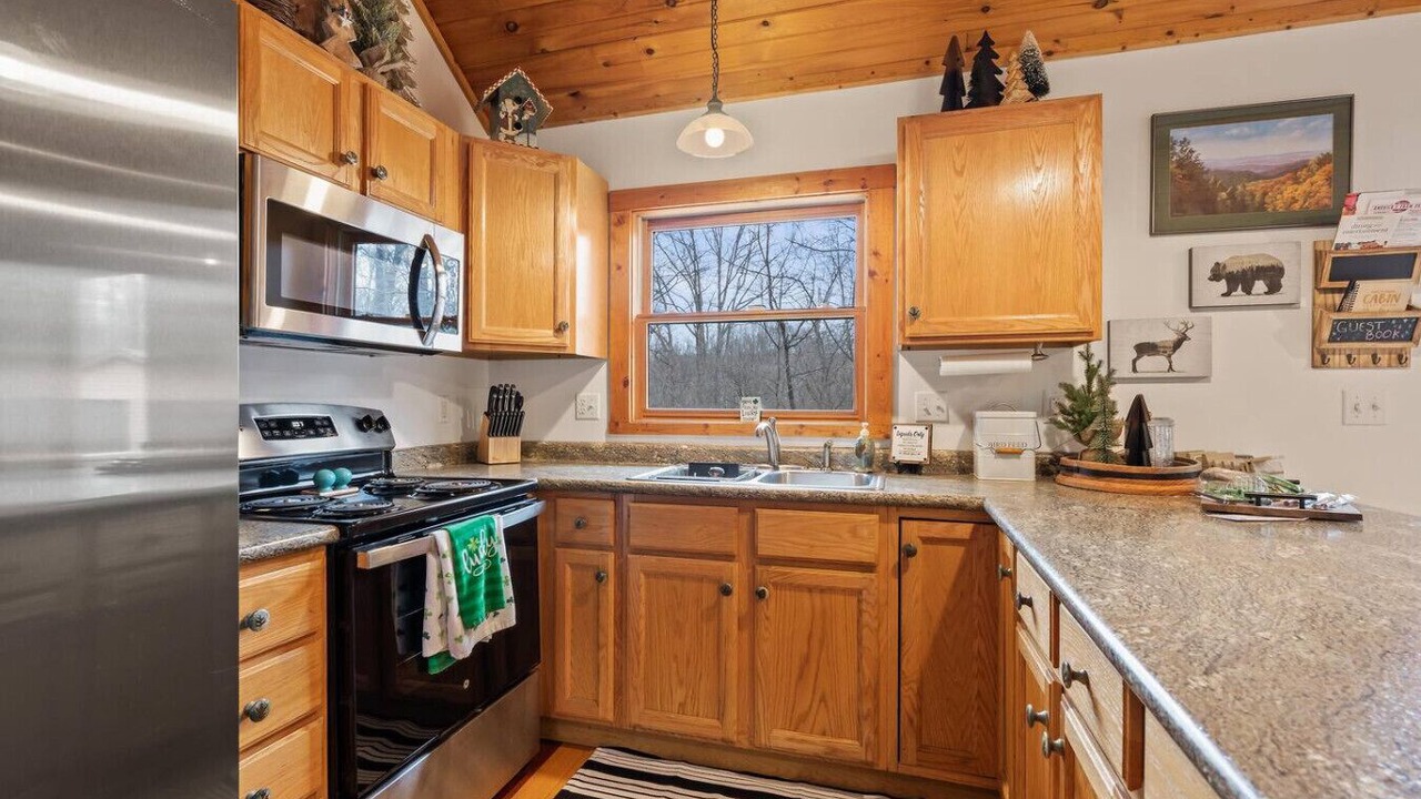 Photo of Kitchen in Gnaw Bone