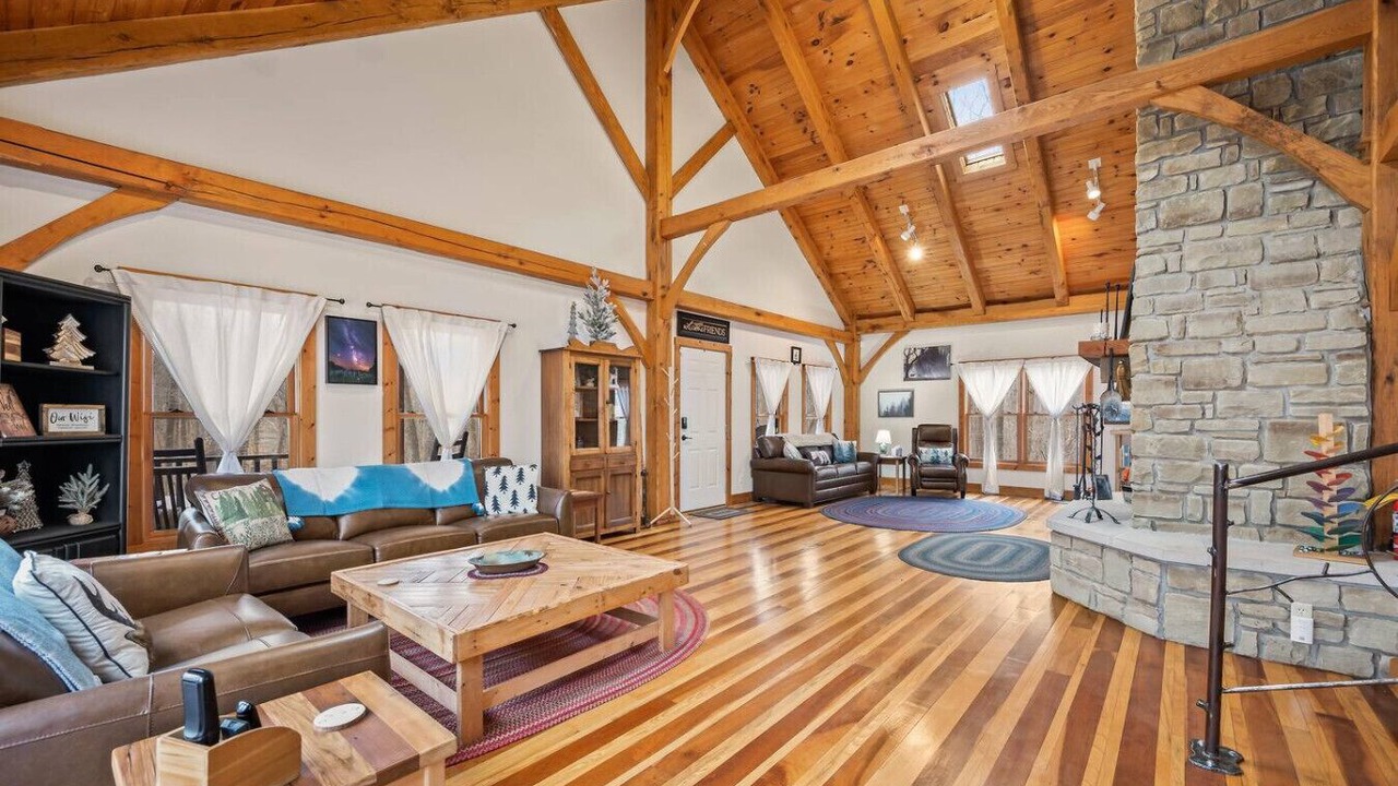 Photo of Others in Gnaw Bone