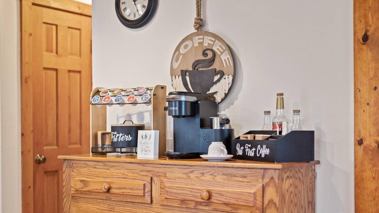 Photo of Others in Gnaw Bone