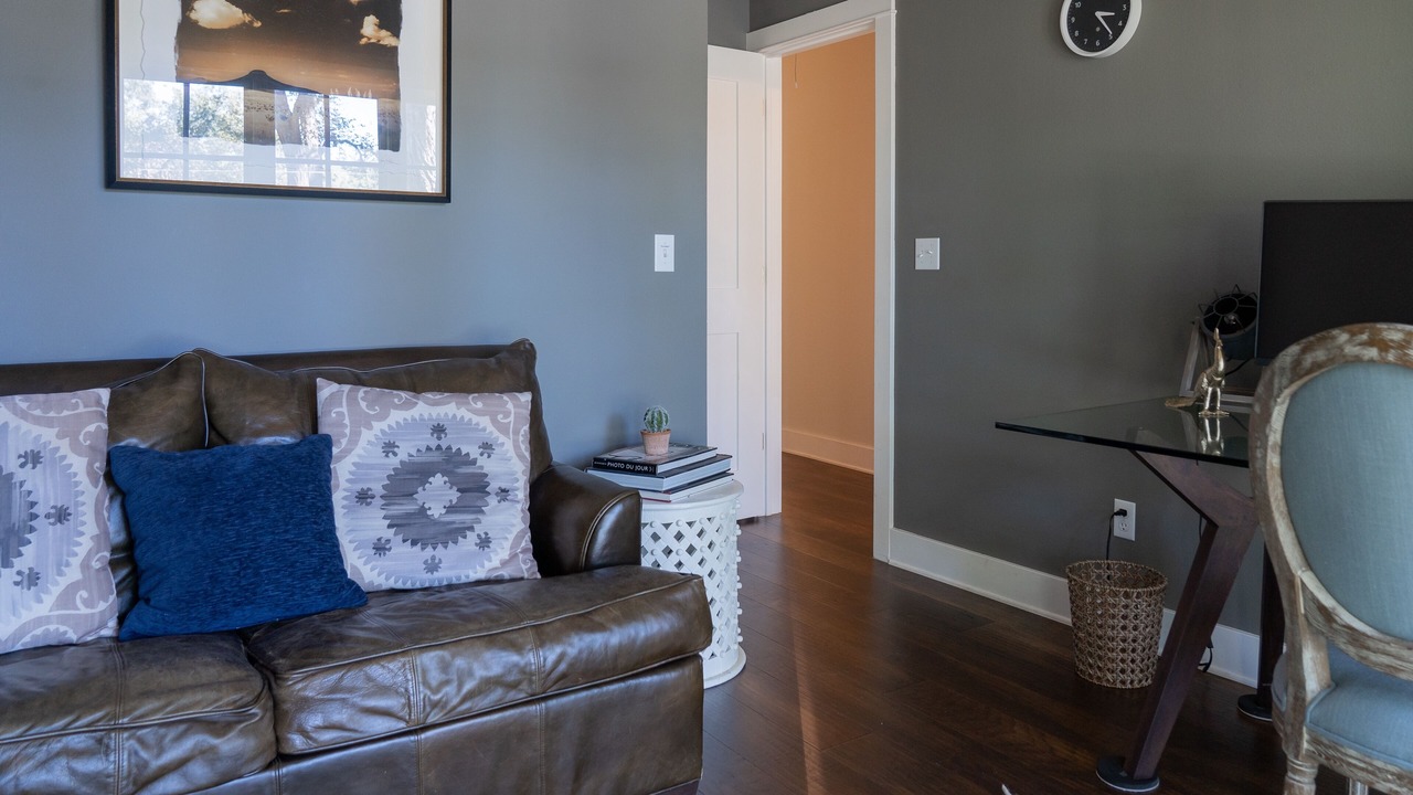 Photo of Livingroom in Austin Lake Estates