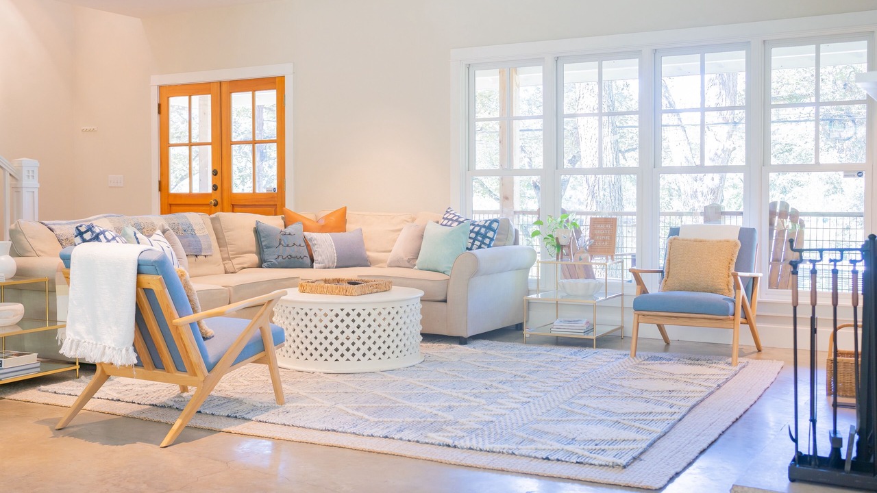 Photo of Livingroom in Austin Lake Estates