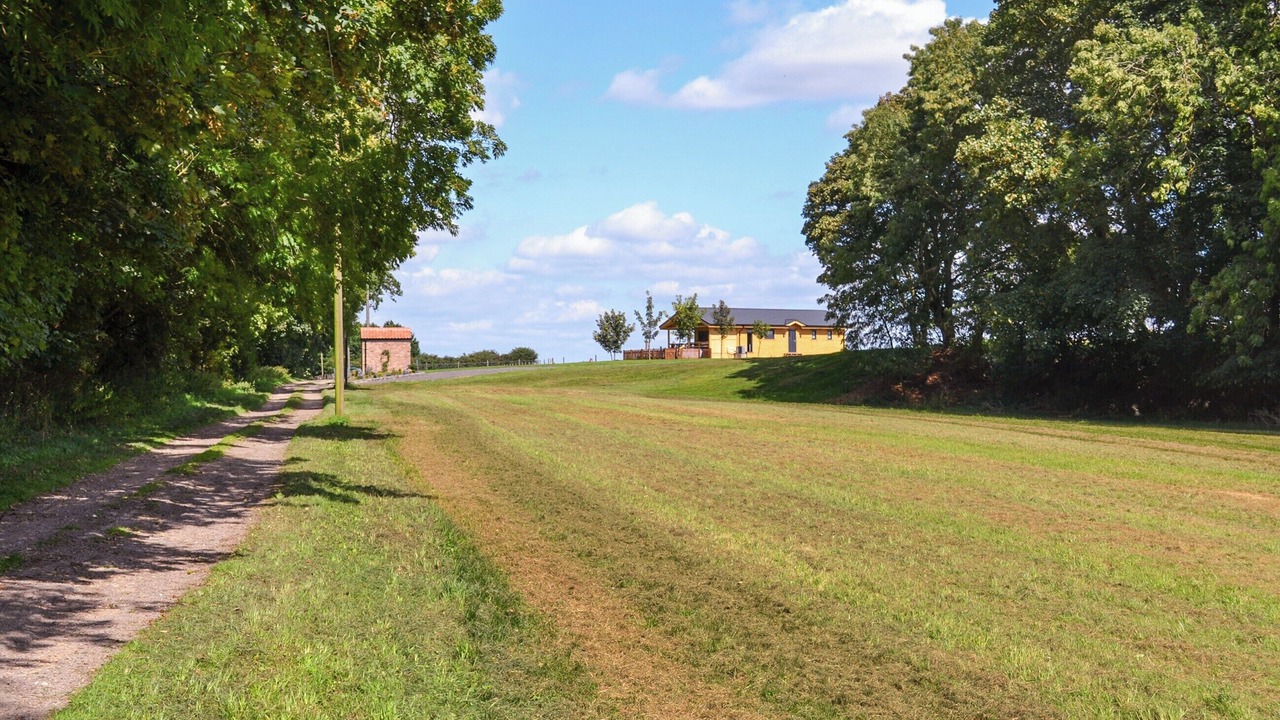 Photo of Others in Welby