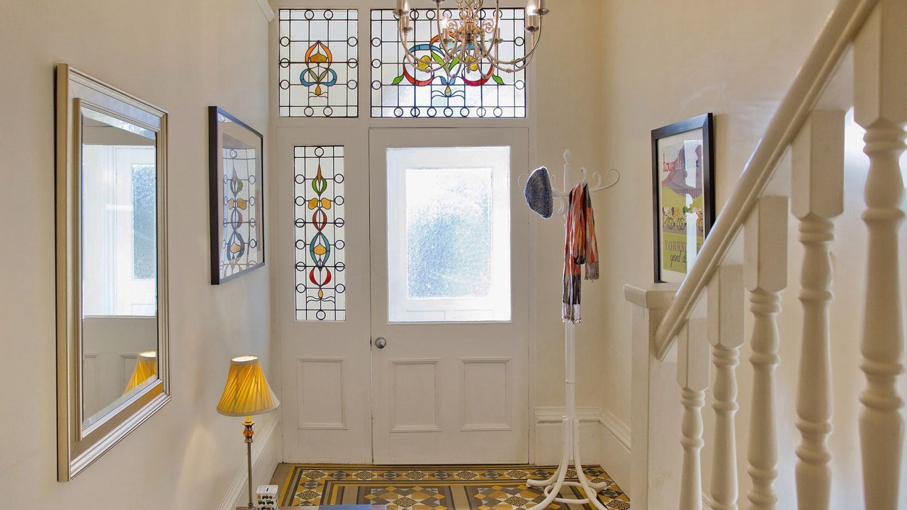 Photo of Others in Gayle