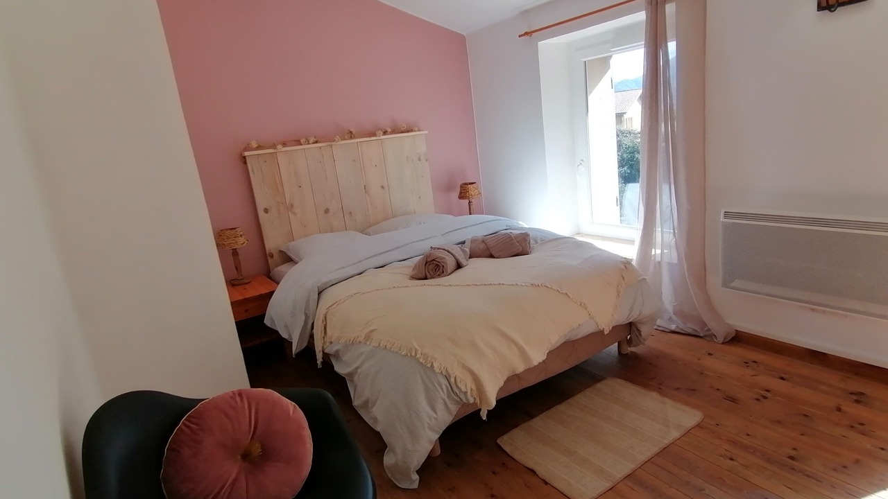 Photo of Bedroom in Sigottier