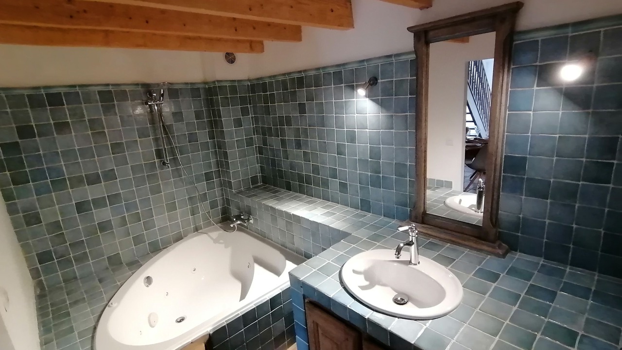 Photo of Bathroom in Sigottier