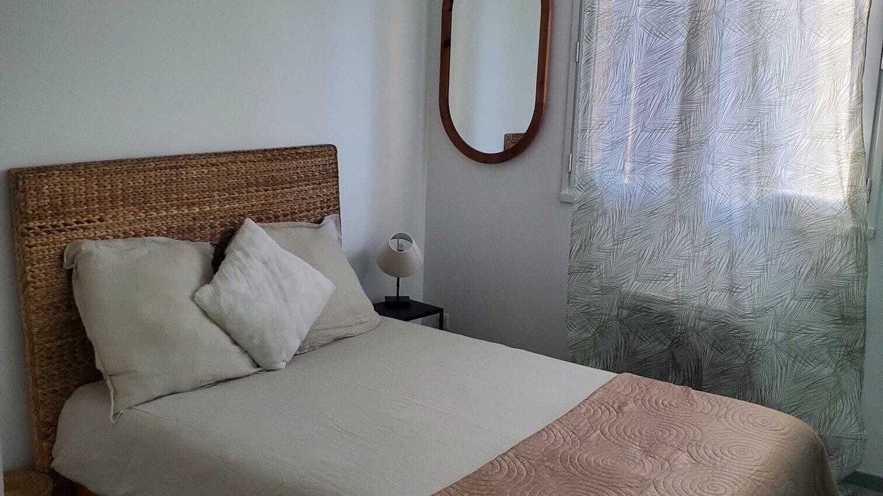 Photo of Bedroom in L'Isle-Jourdain