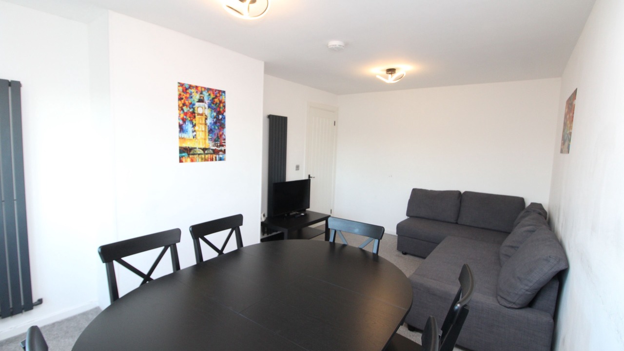 Photo of Others in Lee