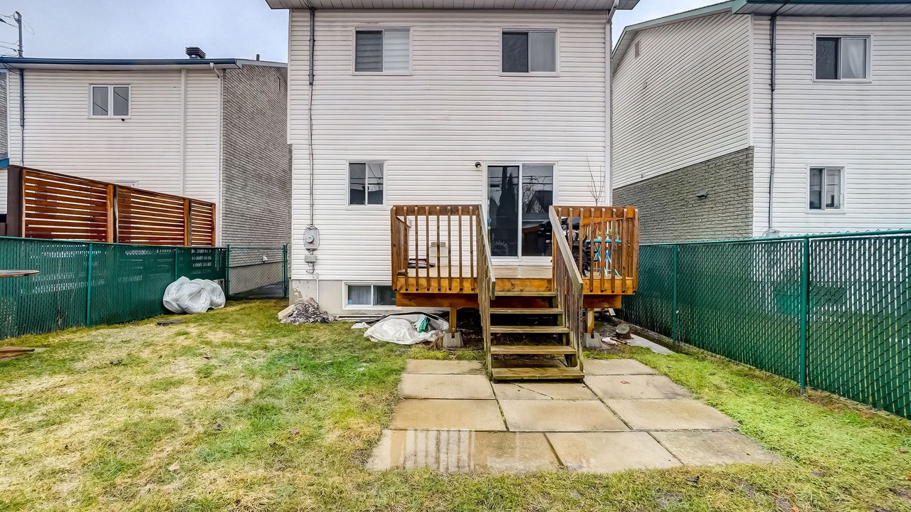 Photo of Patio Balcony in Communaute-Urbaine-de-l'Outaouais