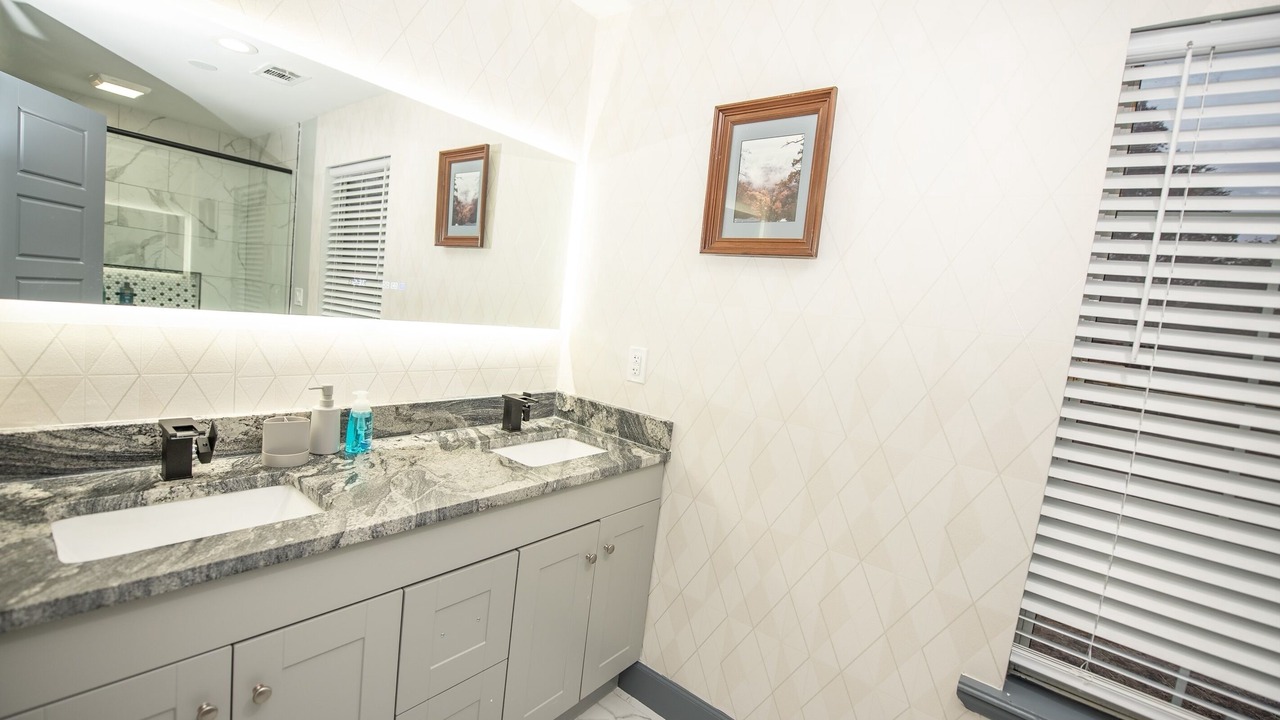 Photo of Bathroom in Dawsonville