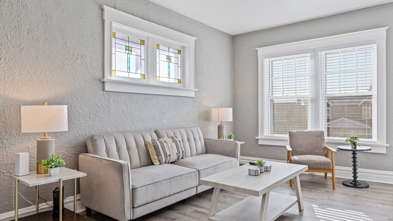 Photo of Livingroom in Northampton