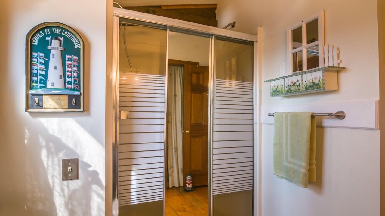Photo of Bathroom in Sandwich