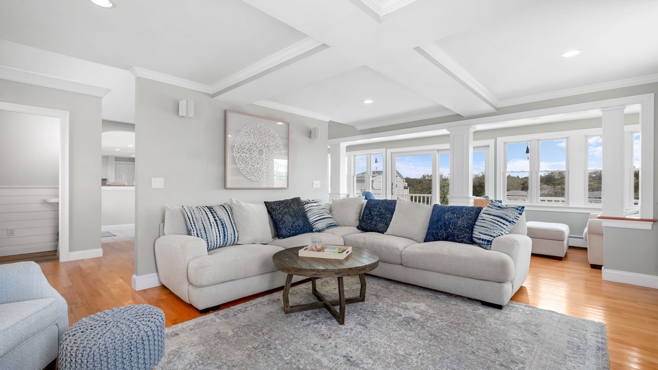 Photo of Livingroom in Sagamore Beach