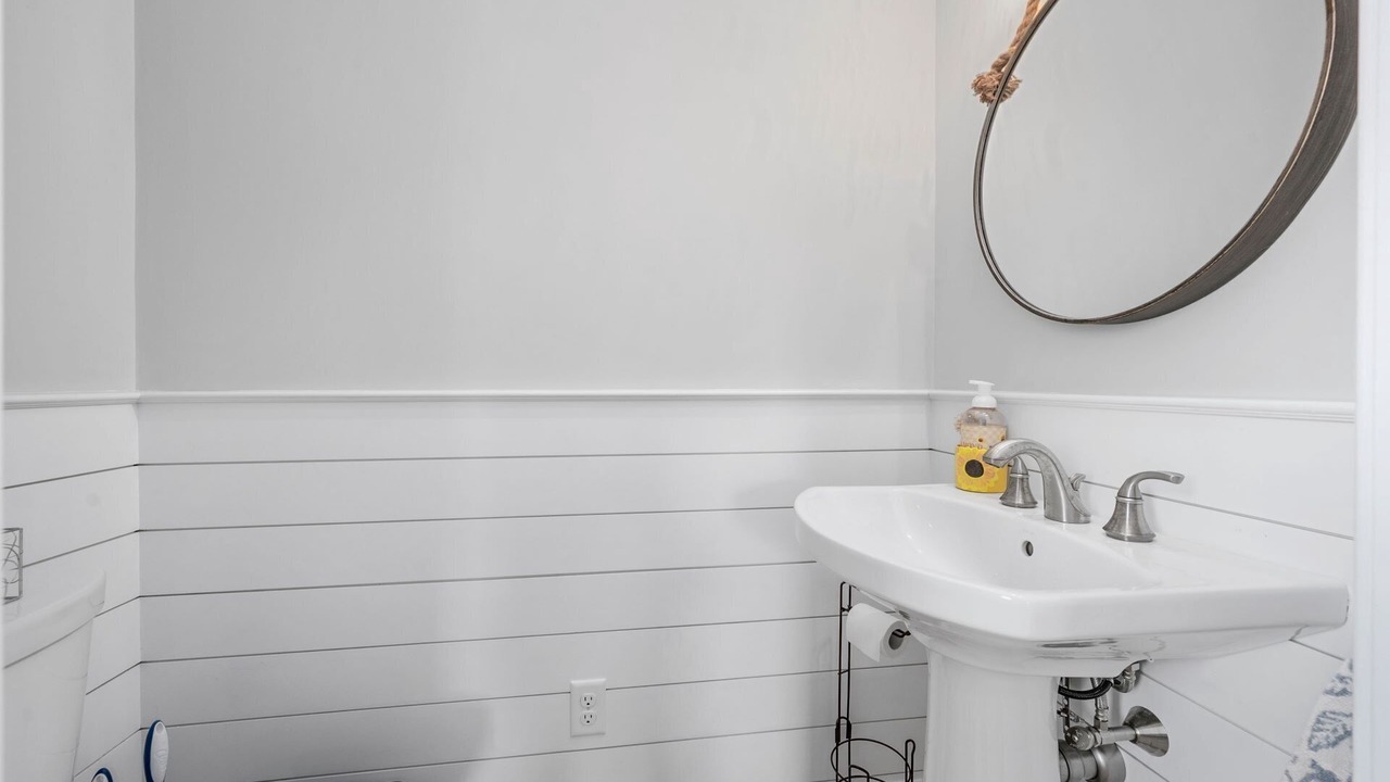 Photo of Bedroom in Sagamore Beach