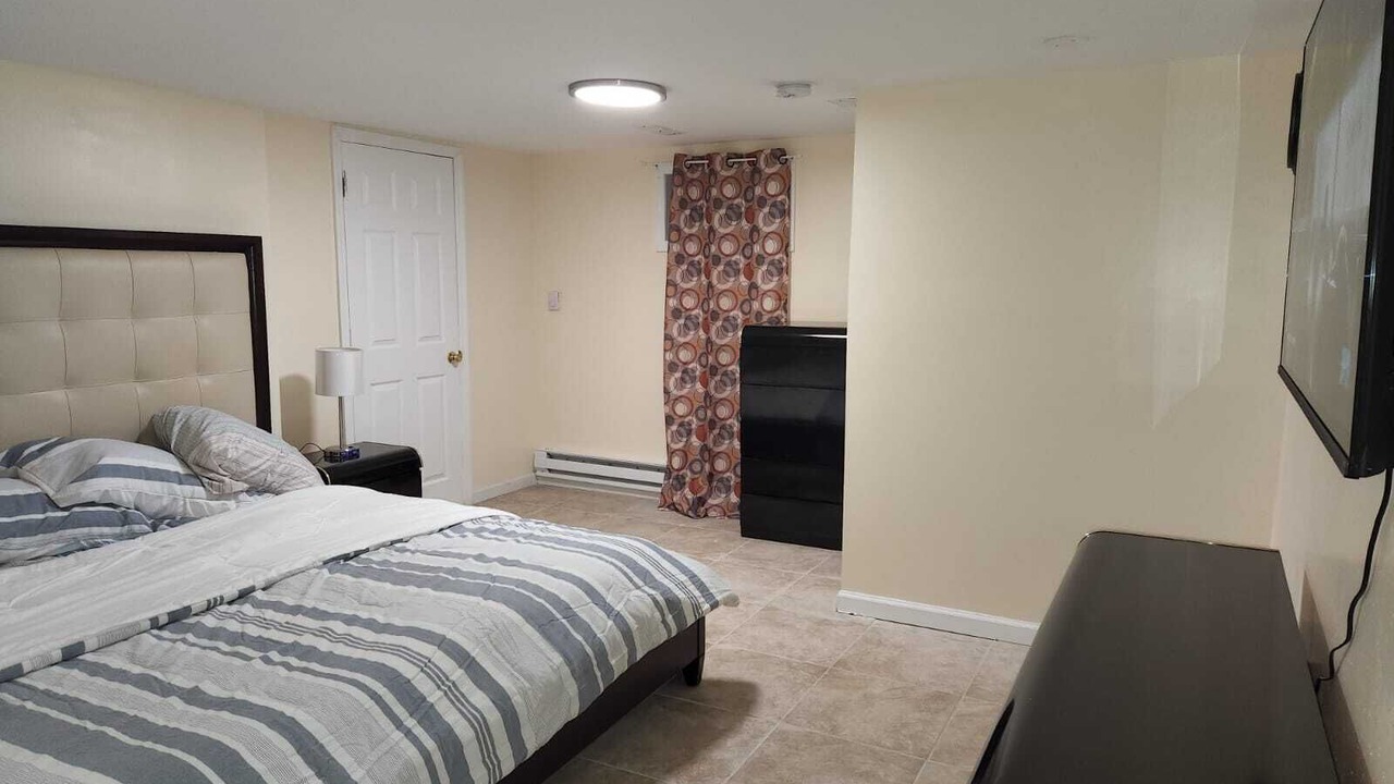 Photo of Bedroom in Lower Vailsburg