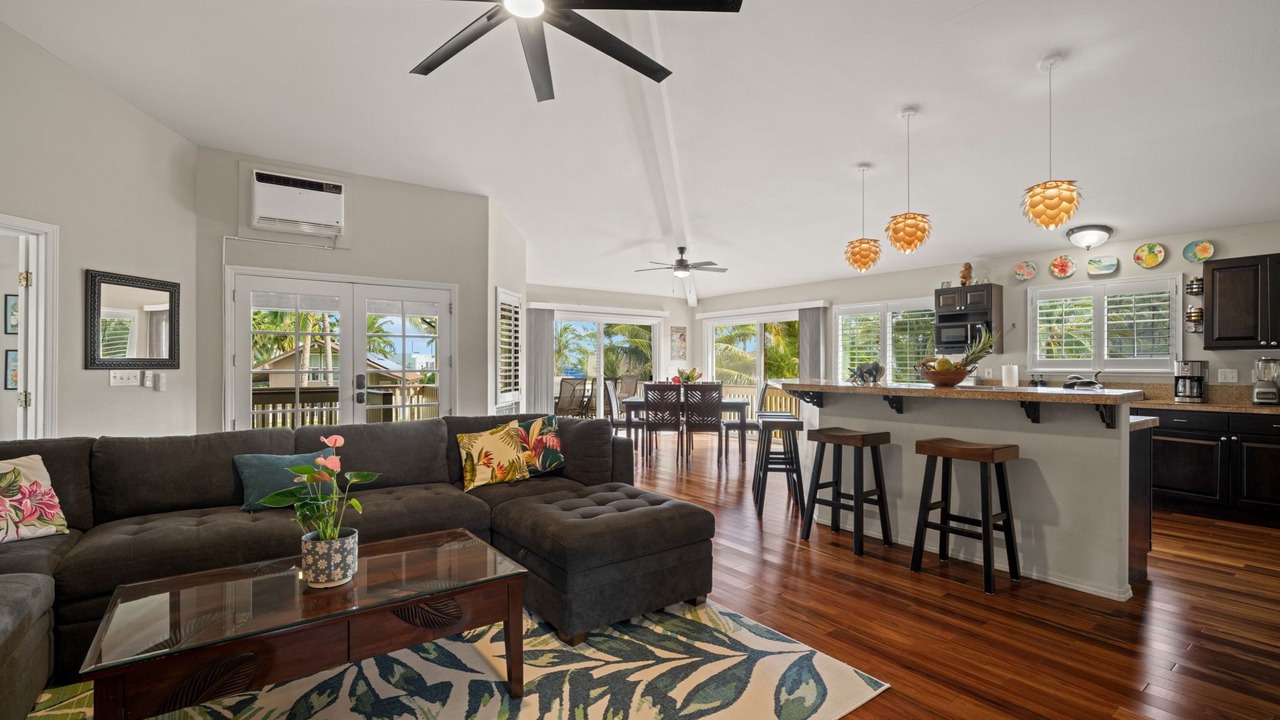 Photo of Livingroom in Kilauea