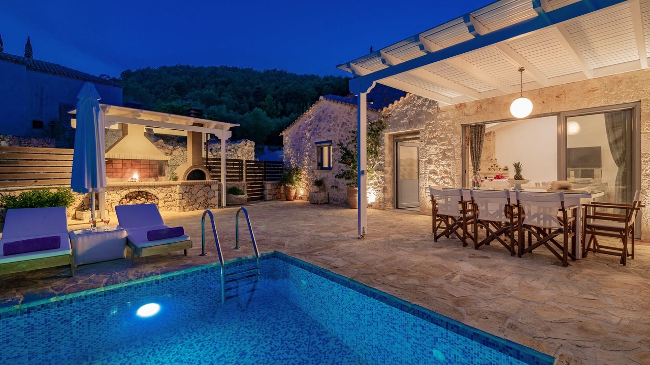 Photo of Patio Balcony in Elation