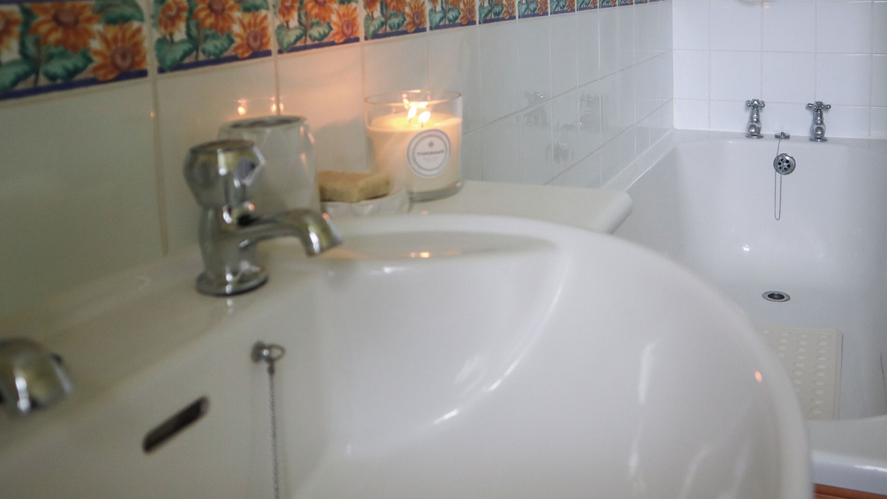 Photo of Bathroom in Alford