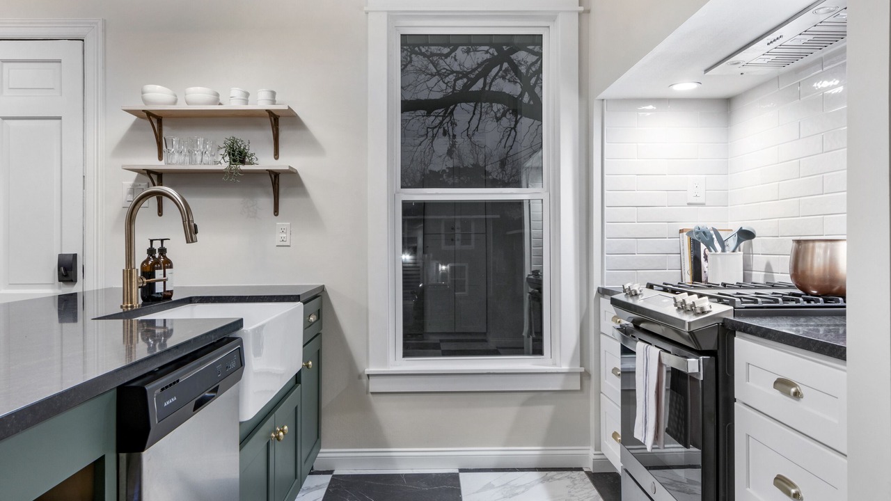 Photo of Kitchen in Austin Ave.