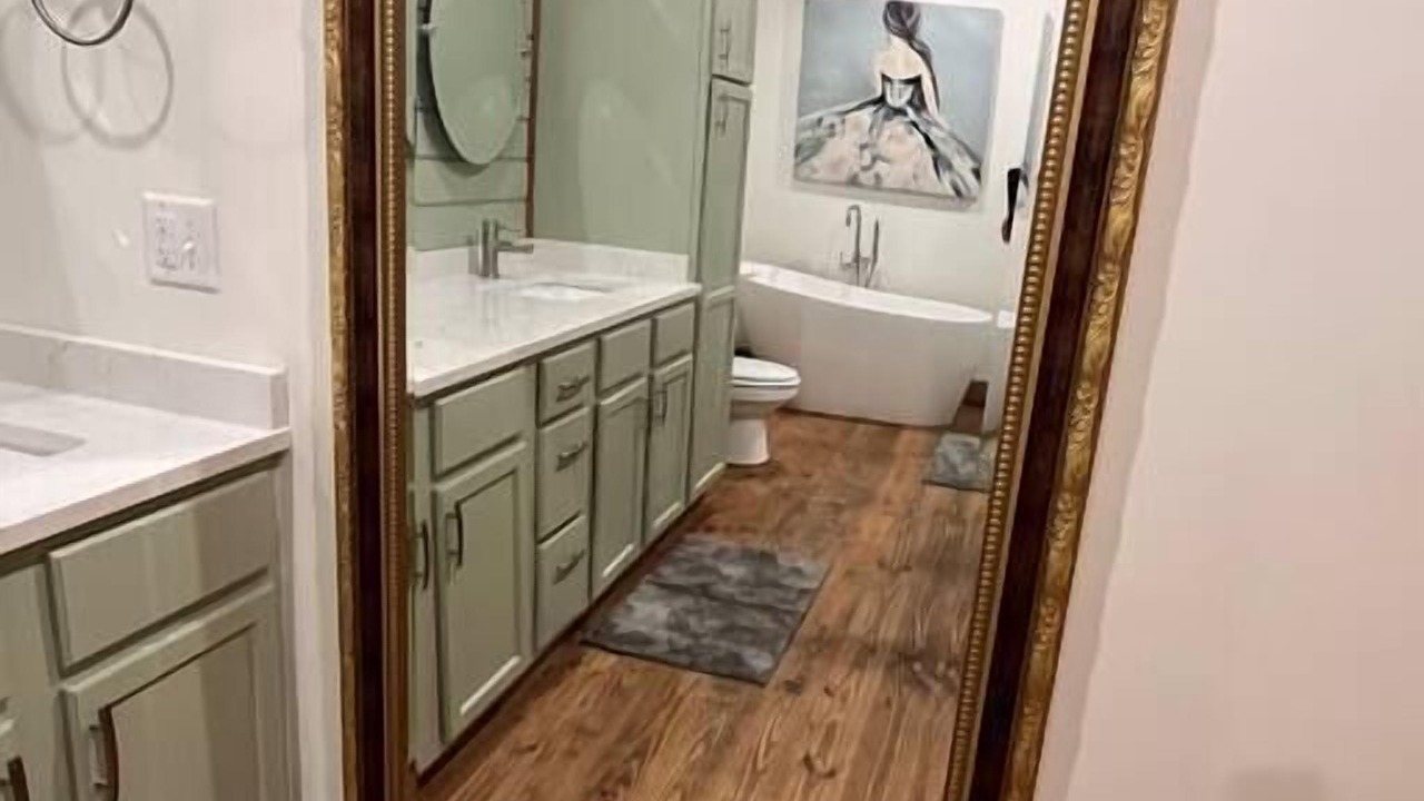Photo of Bathroom in Mentone