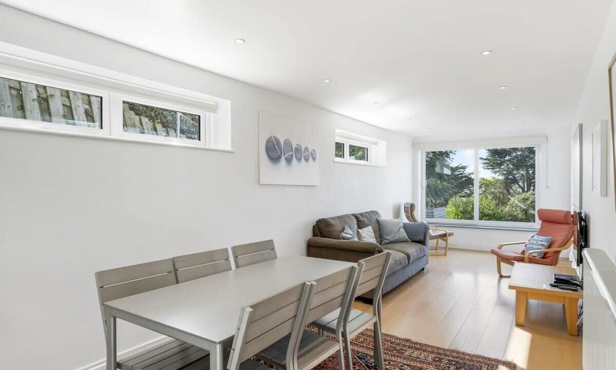 Photo of Livingroom in Rock