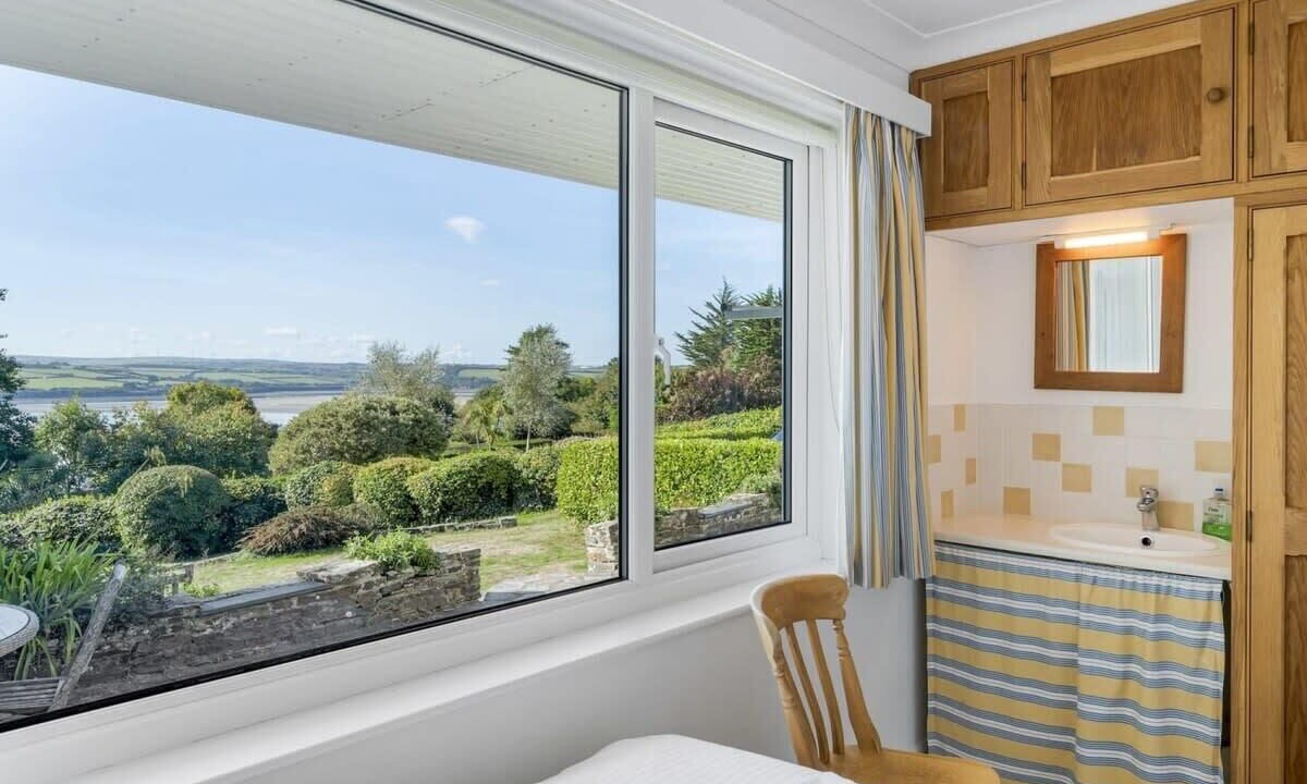 Photo of Bedroom in Rock