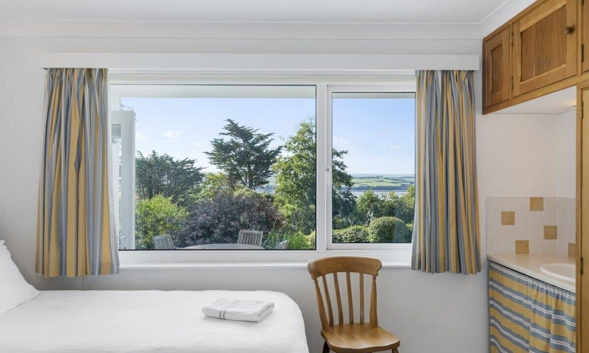 Photo of Bedroom in Rock