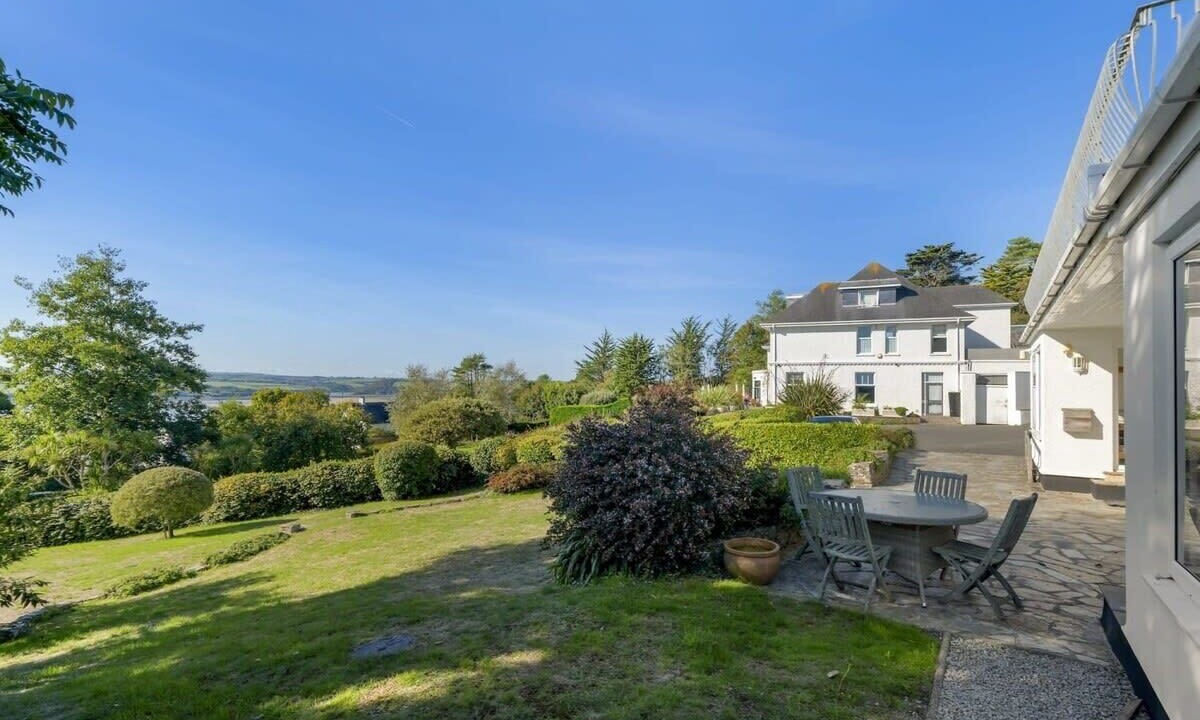 Photo of Outdoor in Rock