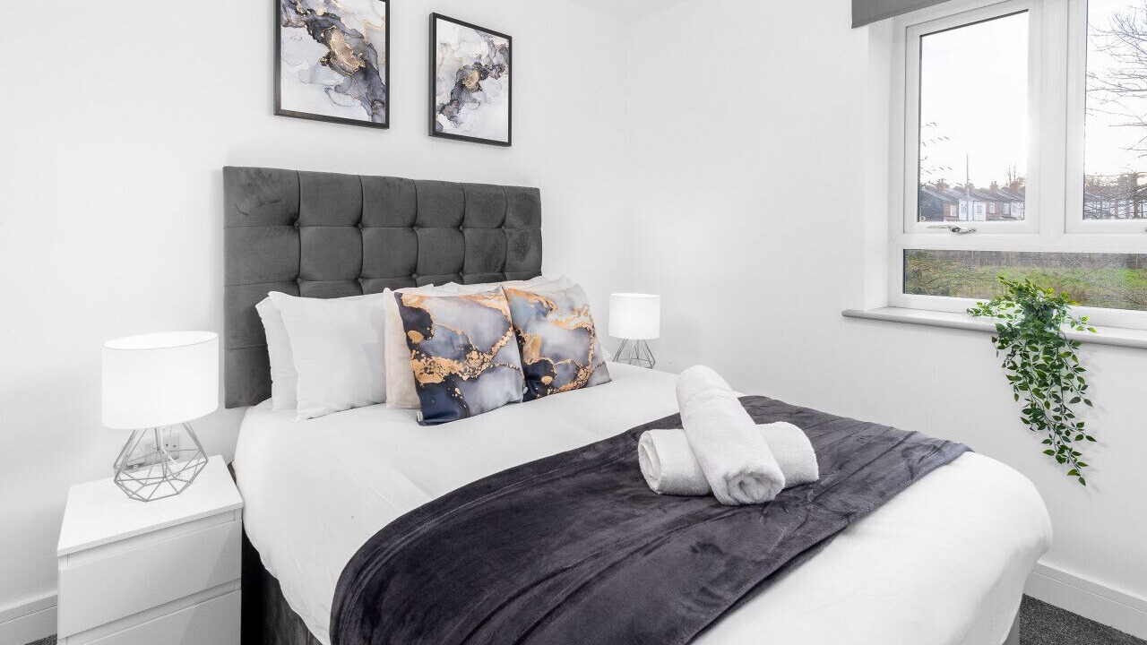 Photo of Bedroom in Smethwick