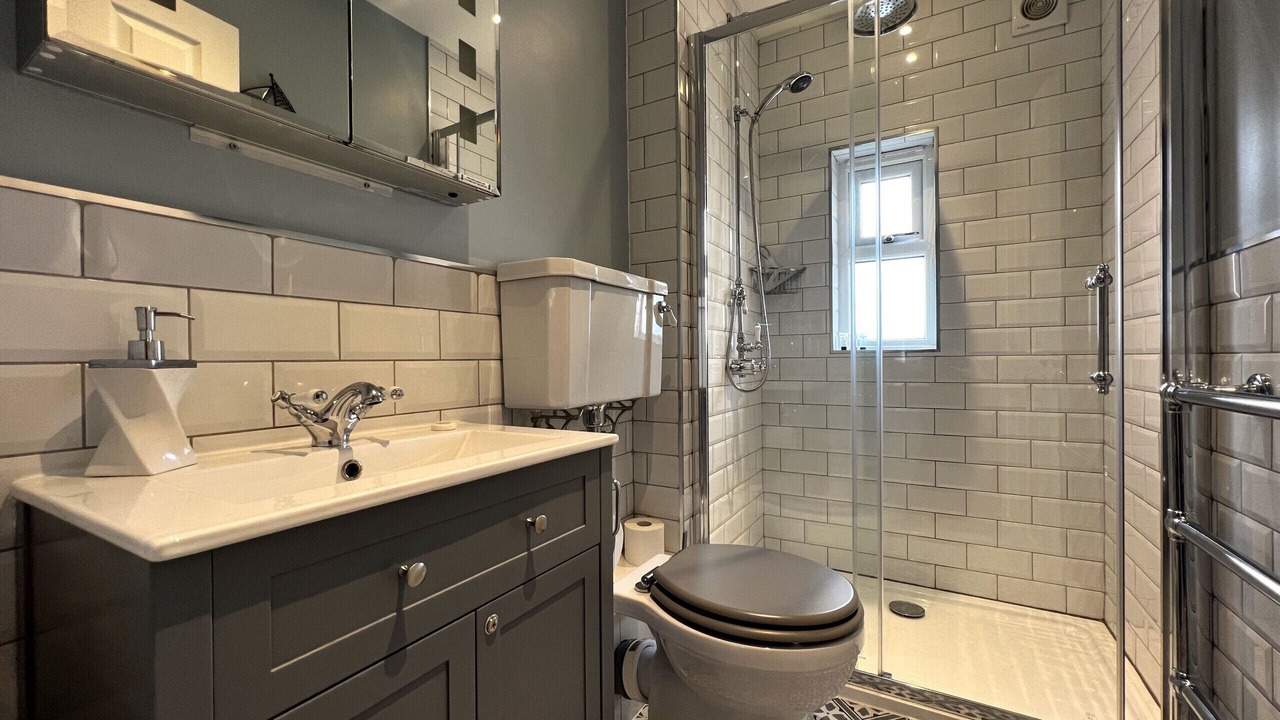 Photo of Bathroom in Cowes