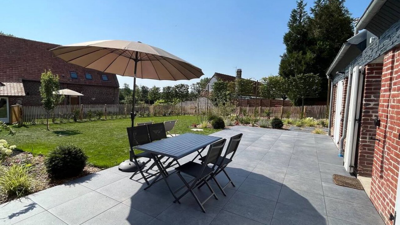Photo of Outdoor in Arry