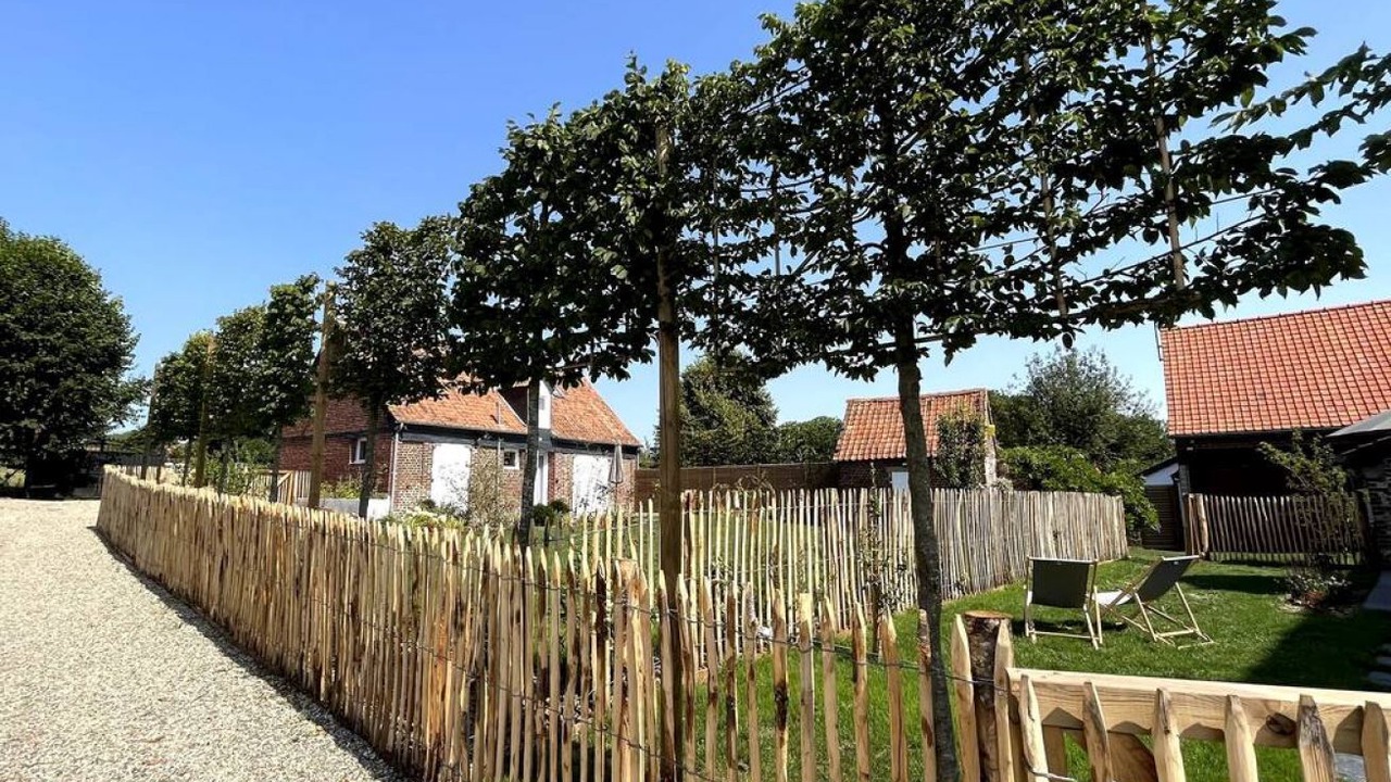 Photo of Outdoor in Arry