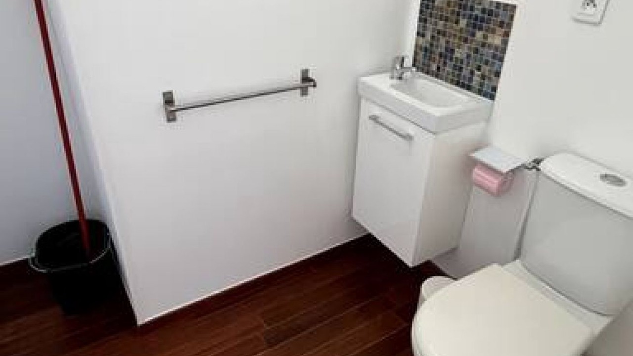 Photo of Bathroom in Arry