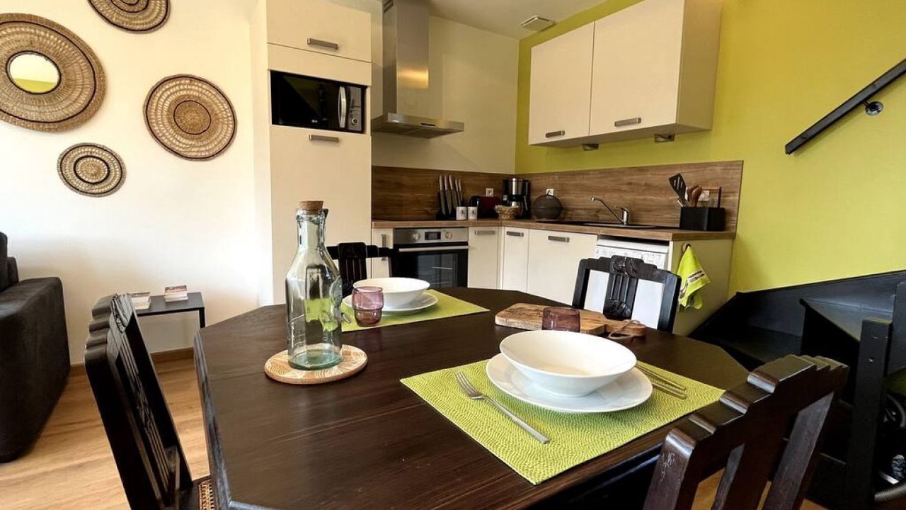 Photo of Kitchen in Arry