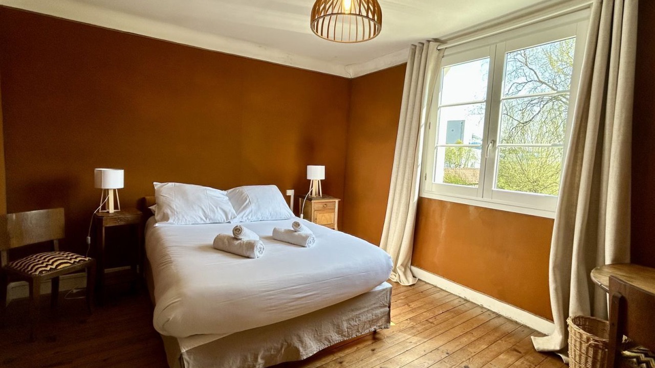 Photo of Bedroom in Saint-Quentin-en-Tourmont